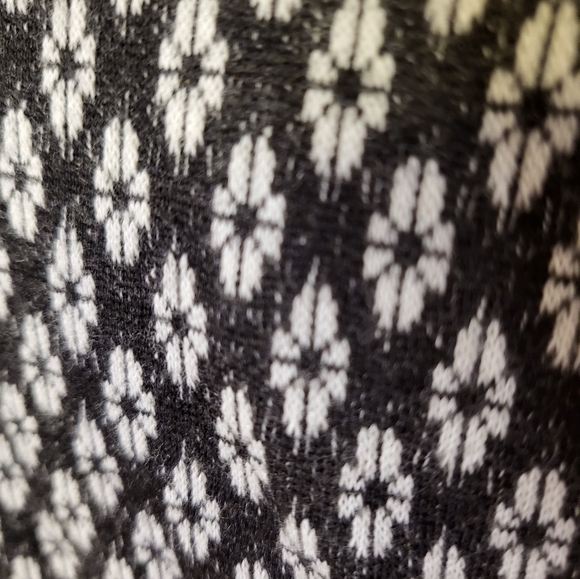 Maison Jules Black and White Pleated Dress - Picture 4 of 5